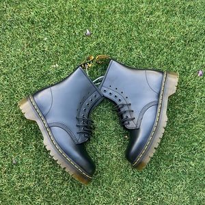 Dr. martens 1469 xtrm lace-up boots